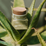 REGENERUJĄCY KREM NAWILŻAJĄCY Z ALOESEM 30ML - obrazek 3